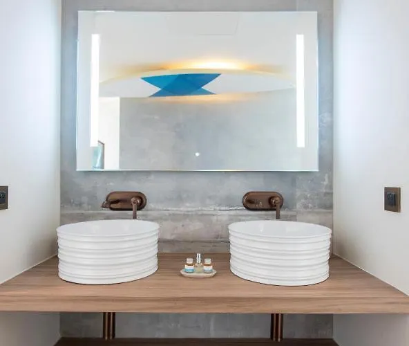 L'anderenis Boutique 4*