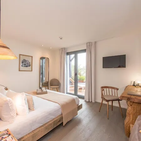 L'anderenis Boutique 4*